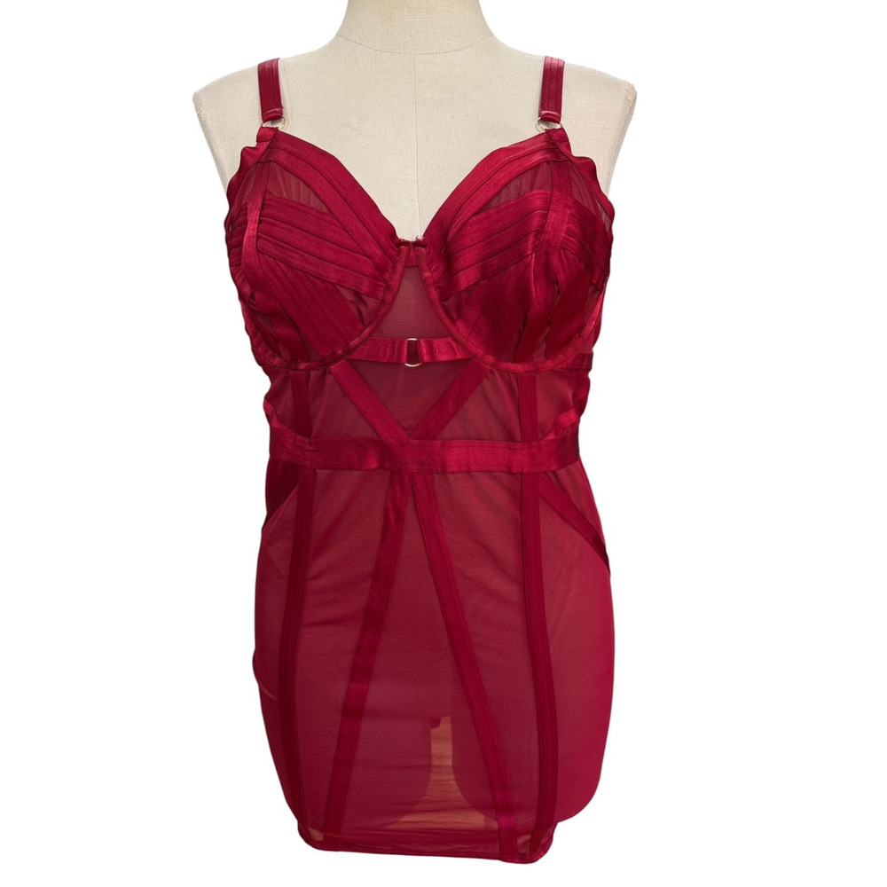 Torrid Plus Size 4 Sexy Strappy Cut Out Underwire Red Mesh Chemise Lingerie 4X